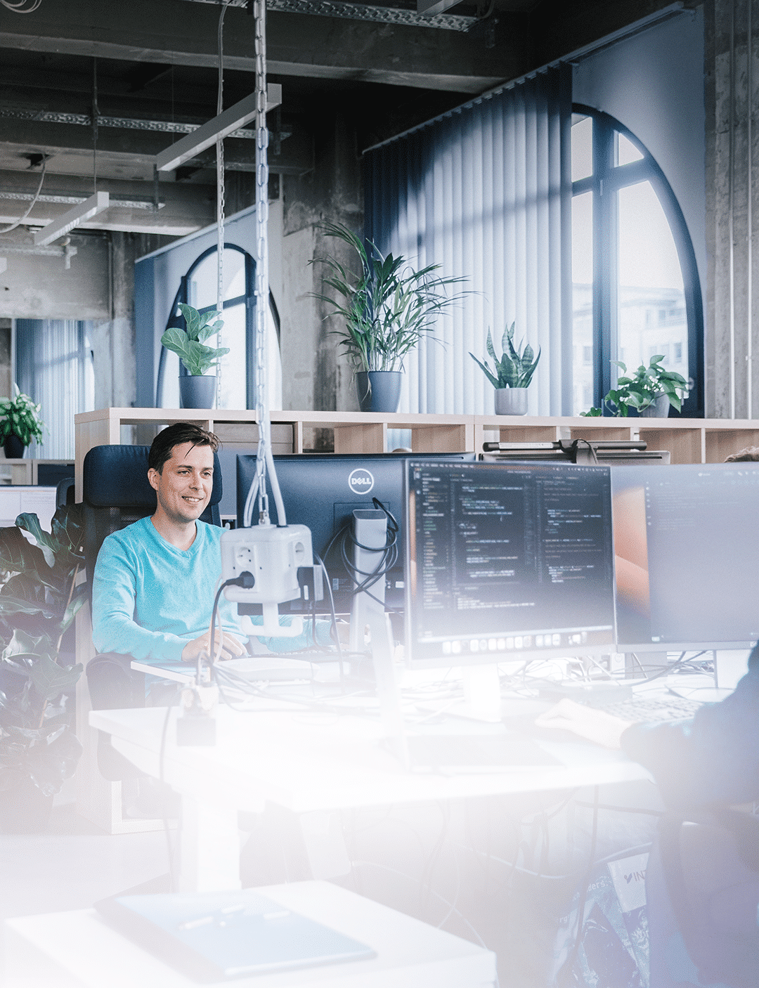 deveritec office in Dresden. Open Space an friendly Atmosphere. reliable technology partner for the development of innovative and tailor-made solutions for digital devices and components. Engineering Services, IoT, Industry 4.0 and Deeptech are our fields of competence.